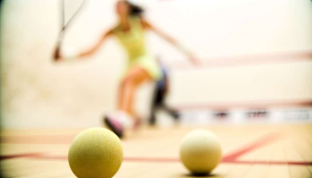 Balles de squash : sélection pour une utilisation domestique optimale